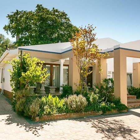 Langenhoven B&B Oudtshoorn Bagian luar foto