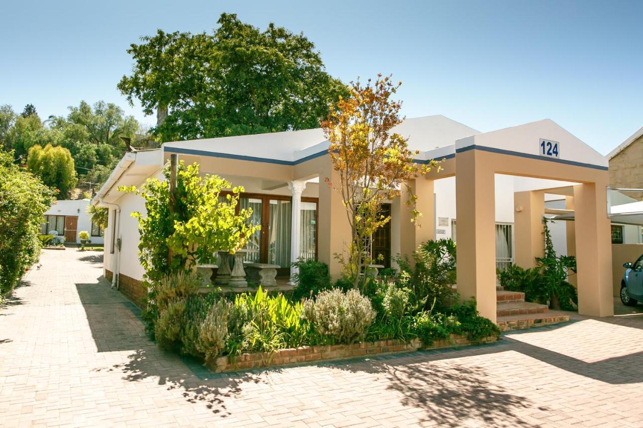Langenhoven B&B Oudtshoorn Bagian luar foto